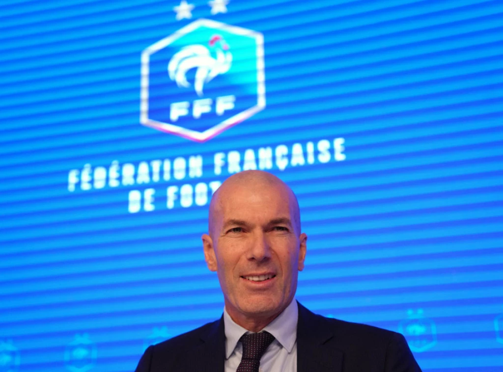 408960_france-soccer-zidane_f.webp