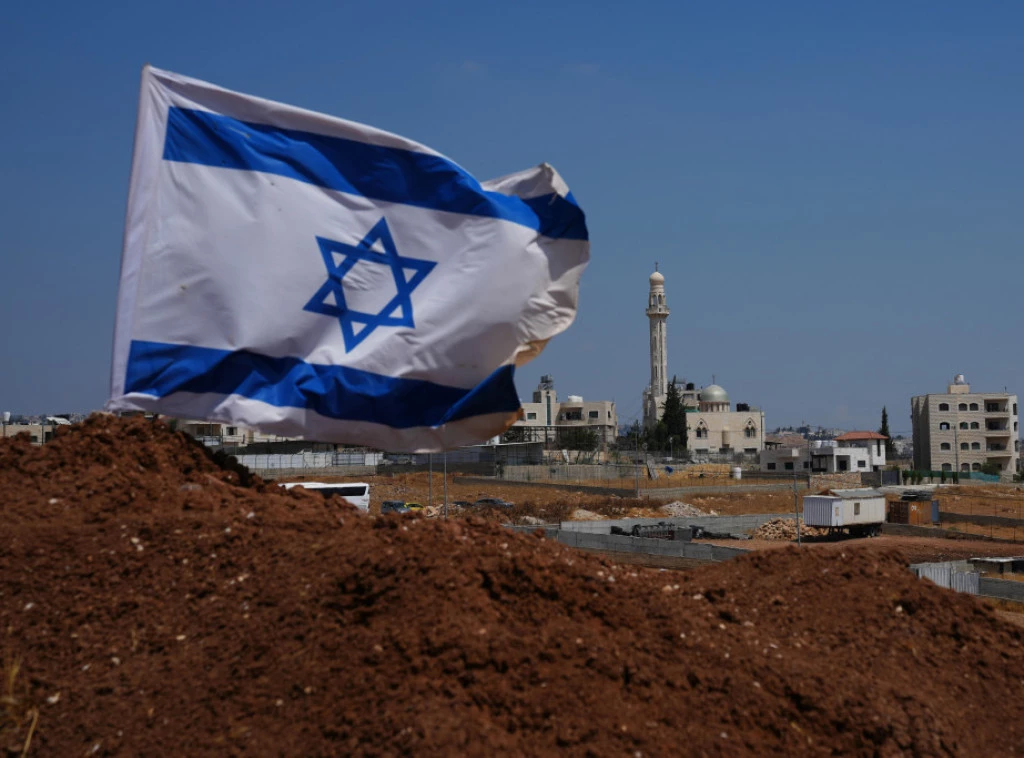 416285_israel-palestinians_f.webp