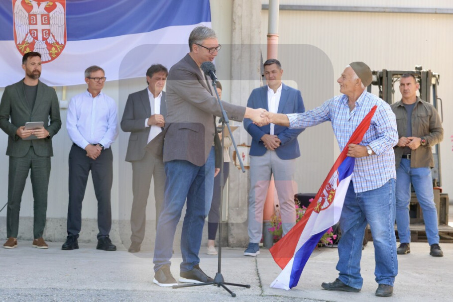 416311_rasinskiokrug-poseta-vucic_iff.jpg