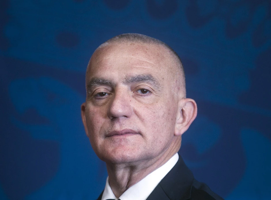 417091_vujic-mladic-reagovanje_f.webp