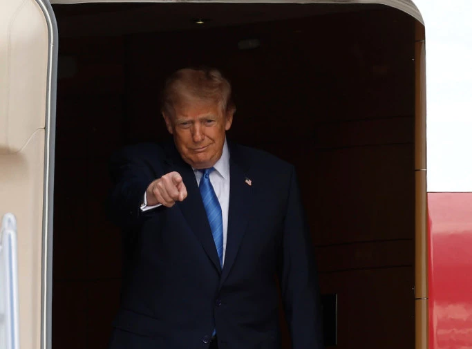 417351_trump_f.webp