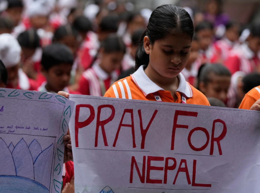 417364_india-nepal-flash-floods_f.webp