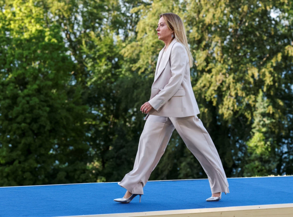 417368_italy-meloni-fashion-meets-politics_f.webp