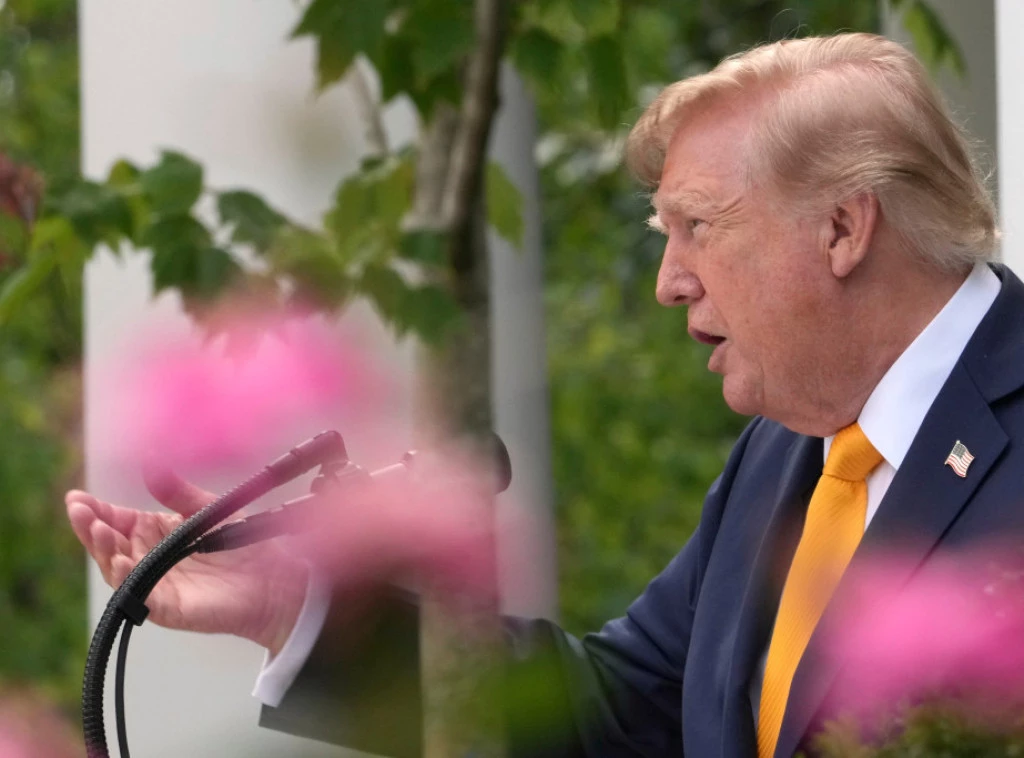 417477_trump_f.webp