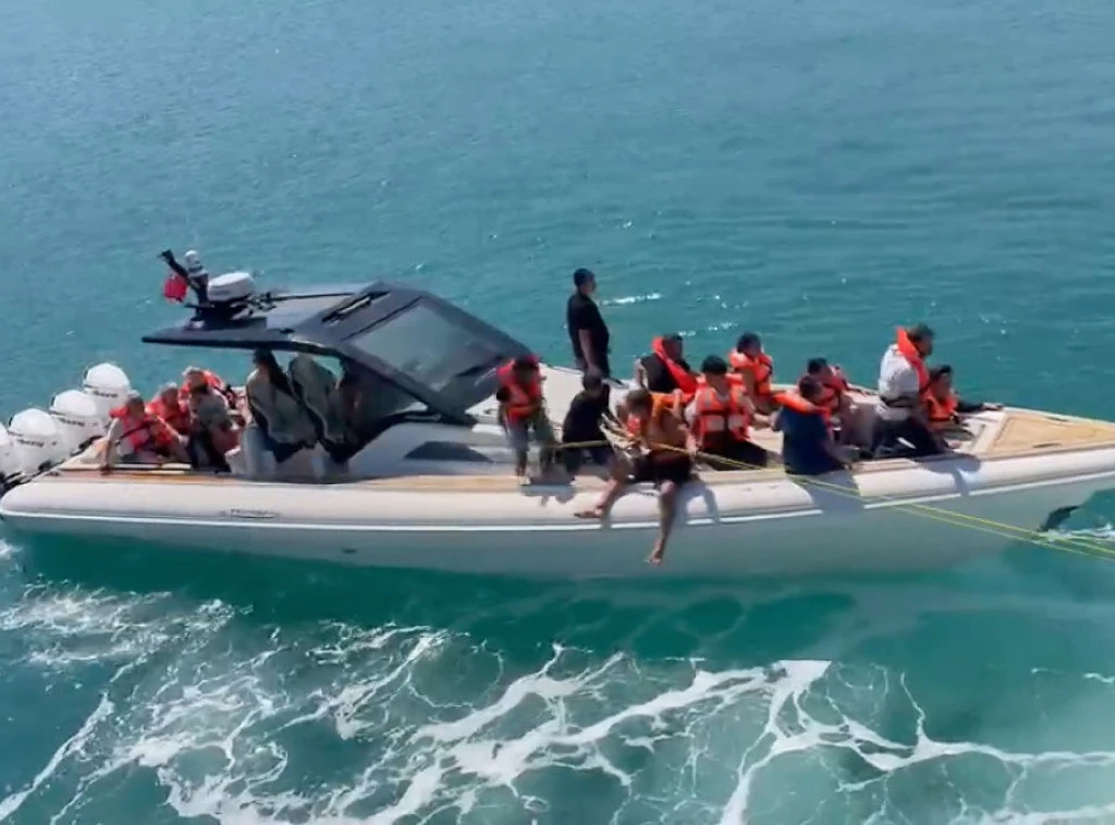 417853_turkey-cyprus-ferry-capsize_f.webp